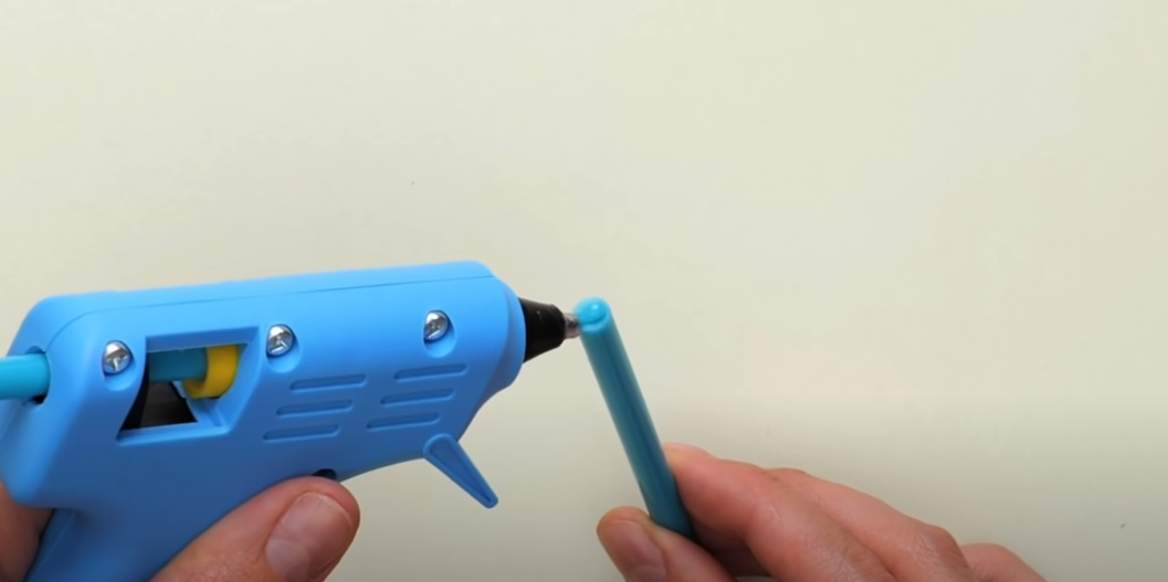 How to Clean a Hot Glue Gun? Guide for Beginners GlueGunWiki