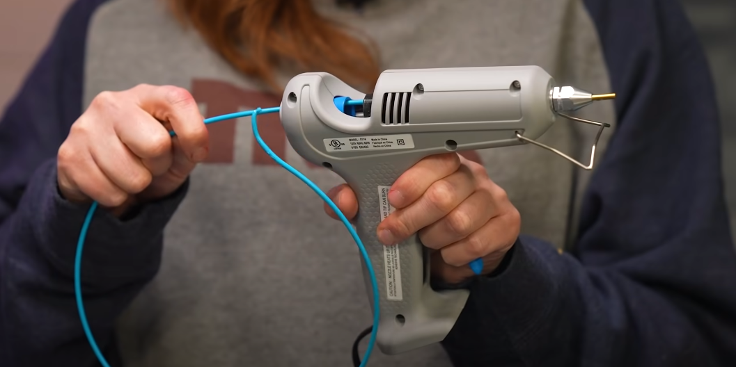 How to Use a Hot Glue Gun? Easy Guide for Beginners GlueGunWiki