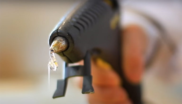 how-does-a-hot-glue-gun-work-explanation-gluegunwiki