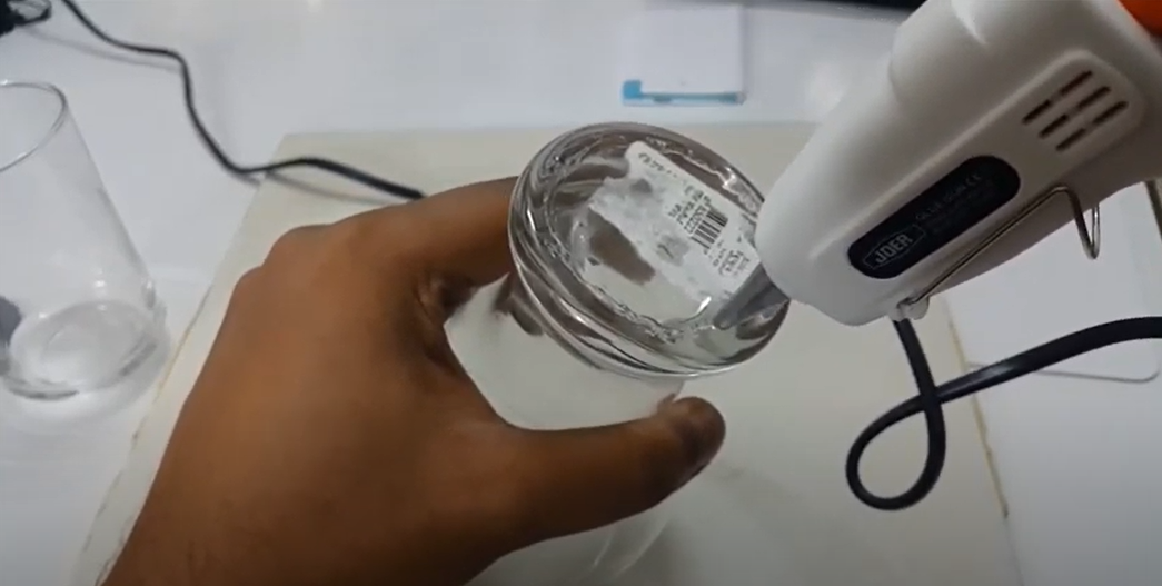 Does Hot Glue Stick to Glass? GlueGunWiki