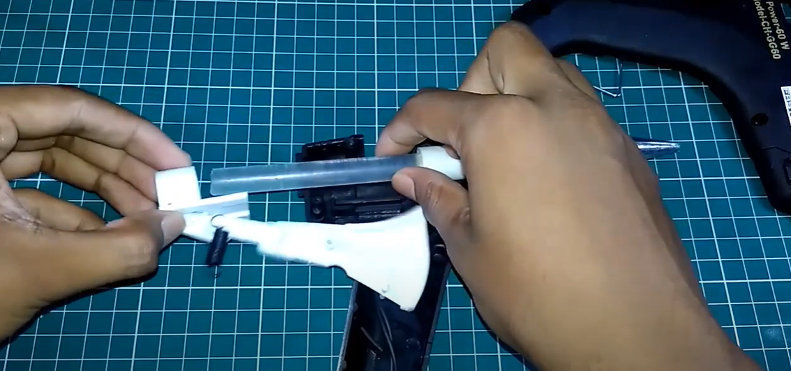 Do Hot Glue Guns Turn Off Automatically? GlueGunWiki